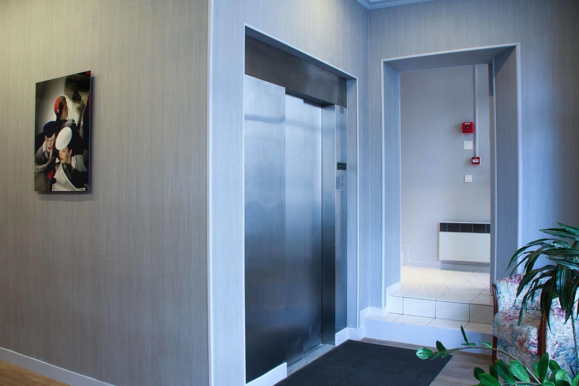 Hotel De France Boulogne-Billancourt Esterno foto