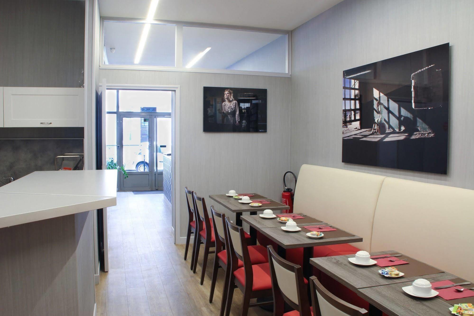 Hotel De France Boulogne-Billancourt Esterno foto