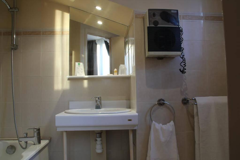 Hotel De France Boulogne-Billancourt Esterno foto